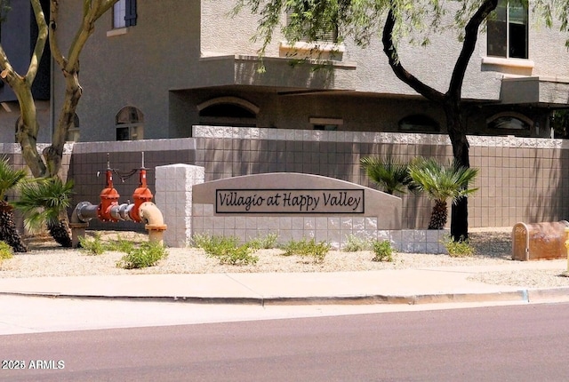 view of community / neighborhood sign