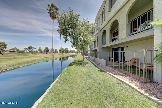 2524 S El Paradiso Dr Unit 82, Mesa, AZ 85202 - view of yard featuring a water view