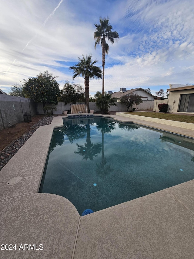 view of swimming pool