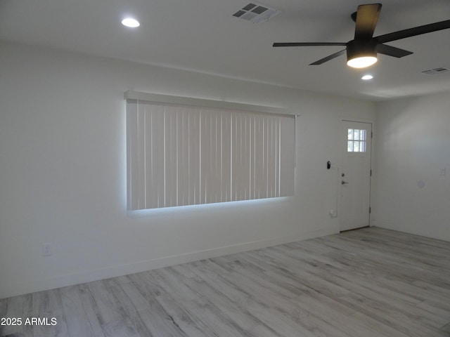 entryway featuring a ceiling fan, recessed lighting, and wood finished floors