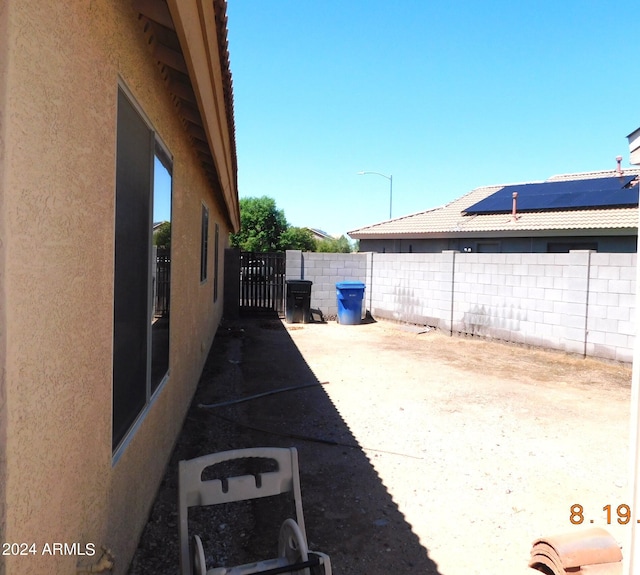 view of yard with a patio