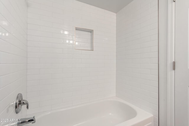 9803 N 40th Dr, Phoenix, AZ 85051 - bathroom featuring  shower combination