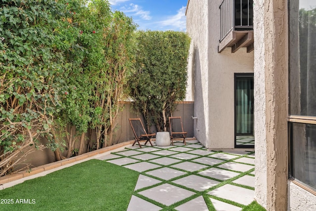7409 E Pleasant Run, Scottsdale, AZ 85258 - fenced backyard featuring a patio