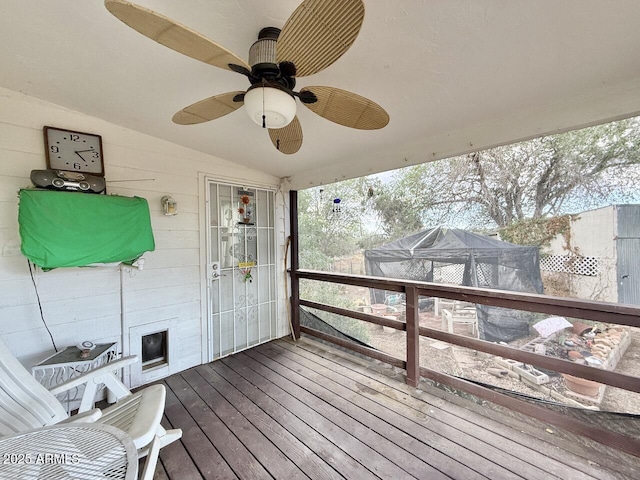 9495 E Marilyn Ln, Dewey, AZ 86327 - deck with ceiling fan