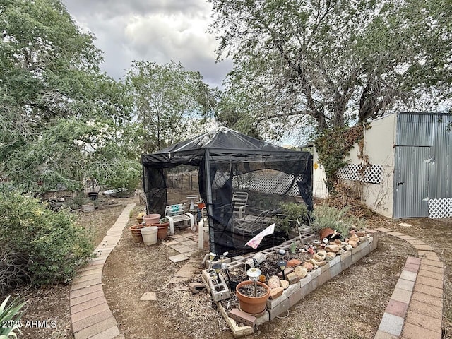 9495 E Marilyn Ln, Dewey, AZ 86327 - view of yard with a gazebo