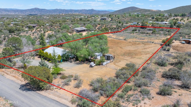 9495 E Marilyn Ln, Dewey, AZ 86327 - overview of rural landscape featuring property parcel outlined and mountains