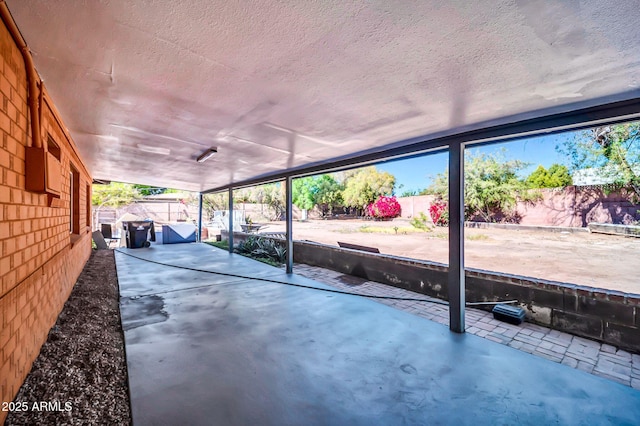 7039 N 15th St, Phoenix, AZ 85020 - view of patio / terrace featuring a fenced backyard