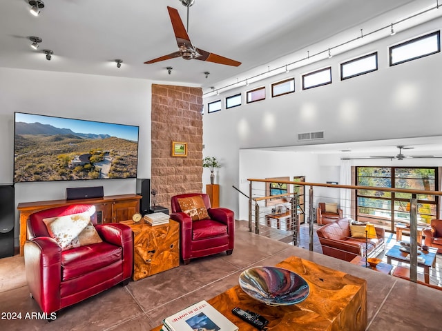 living room featuring ceiling fan