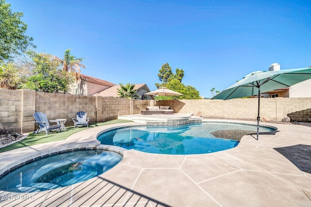 6708 W Utopia Rd, Glendale, AZ 85308 - view of swimming pool featuring a patio area, a fenced backyard, and a pool with connected hot tub