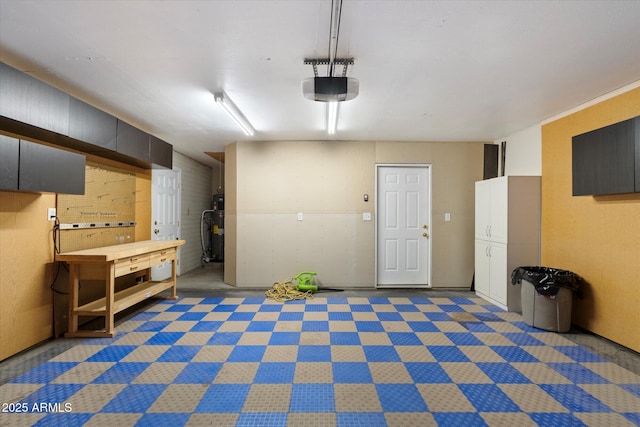 2726 W Meseto Cir, Mesa, AZ 85202 - garage featuring a garage door opener