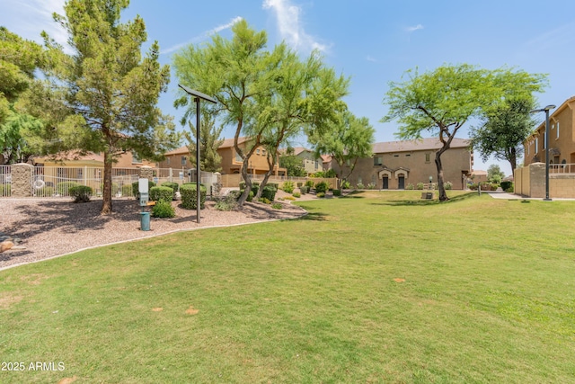2150 E Bell Rd Unit 1088, Phoenix, AZ 85022 - view of yard with a residential view