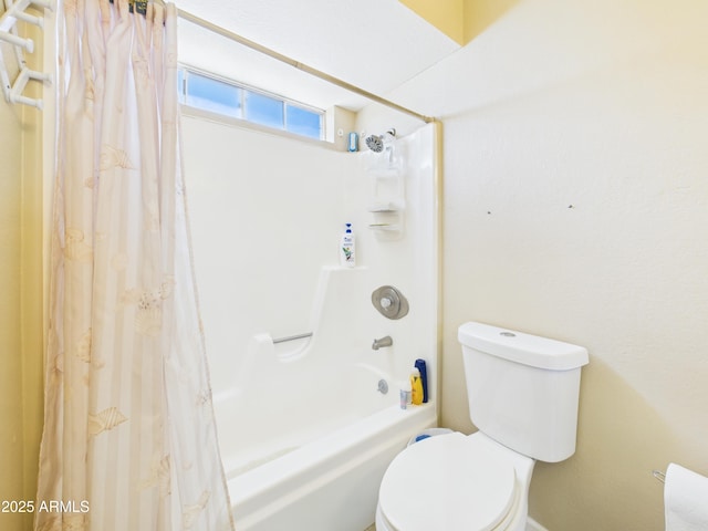 7676 W Sells Dr, Phoenix, AZ 85033 - bathroom with shower / tub combo and toilet