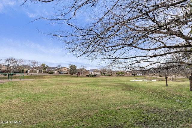 view of yard featuring a residential view