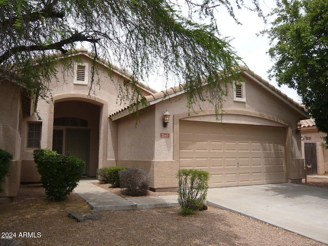 view of front of house featuring a garage