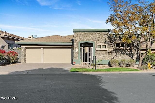 view of front facade featuring a garage