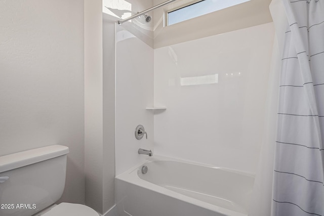 3814 W Running Deer Trl, Phoenix, AZ 85083 - full bathroom featuring shower / tub combo and toilet