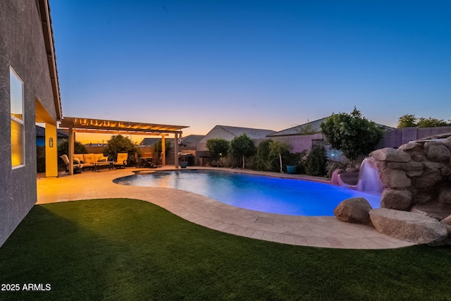 9454 E Alfalfa Dr, Florence, AZ 85132 - view of swimming pool with a pergola, a patio, and outdoor lounge area