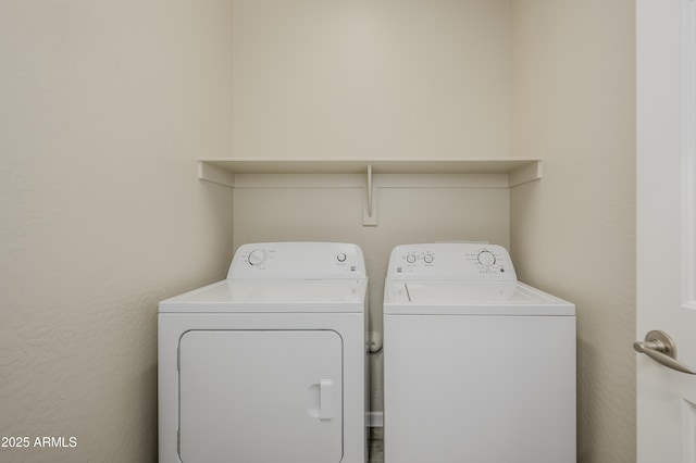 41715 N Raleigh Ct, Anthem, AZ 85086 - laundry area featuring washing machine and clothes dryer