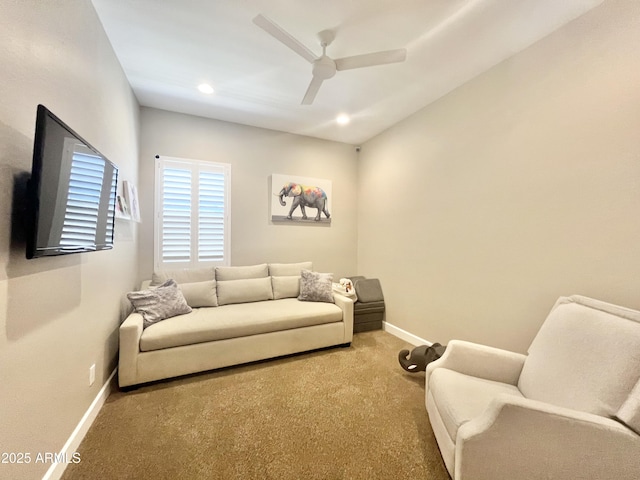 living area with a ceiling fan, carpet, baseboards, and recessed lighting