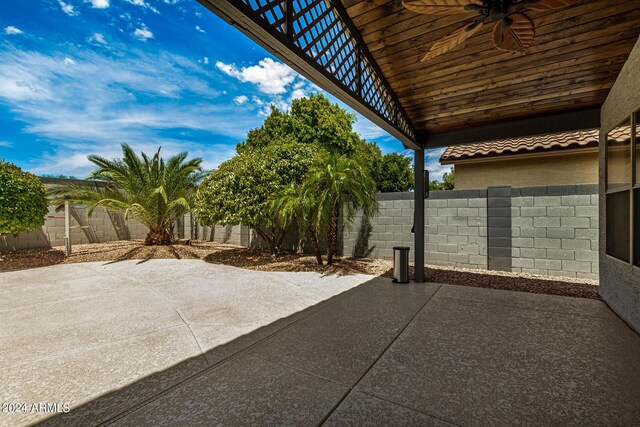 view of patio / terrace with ceiling fan