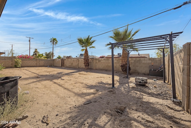 view of yard with a pergola