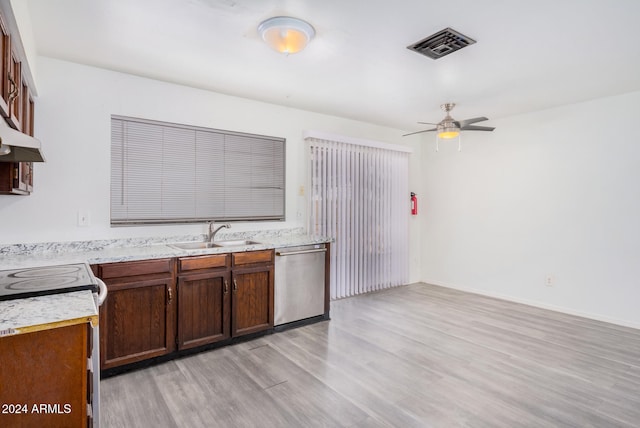 kitchen featuring ceiling fan, sink, light hardwood / wood-style flooring, dishwasher, and range hood