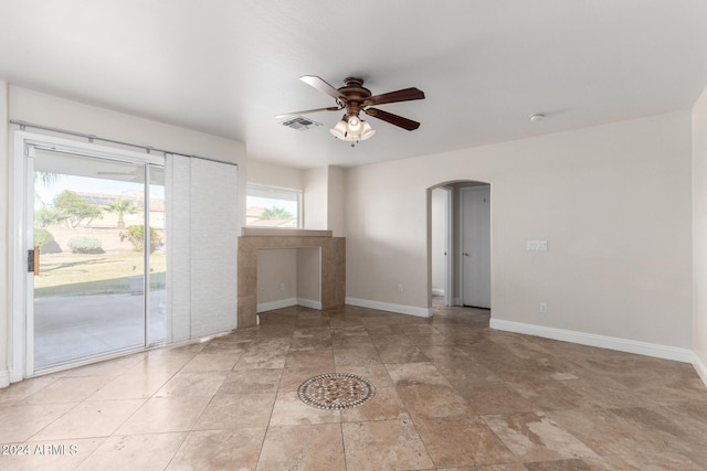 empty room with ceiling fan