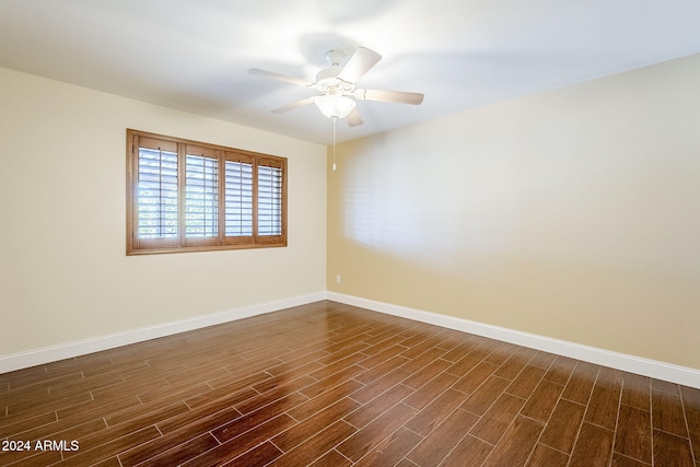 empty room featuring ceiling fan