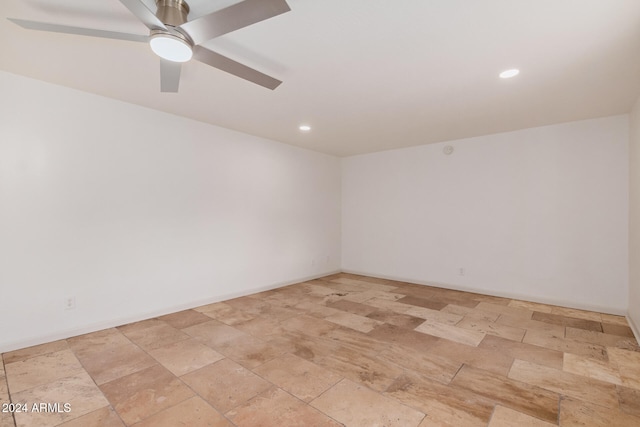 empty room with ceiling fan