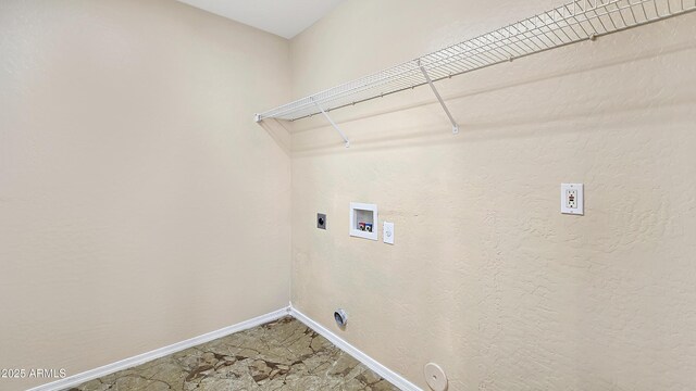 1909 N 106th Ave, Avondale, AZ 85392 - laundry area featuring baseboards, laundry area, gas dryer hookup, hookup for an electric dryer, and hookup for a washing machine