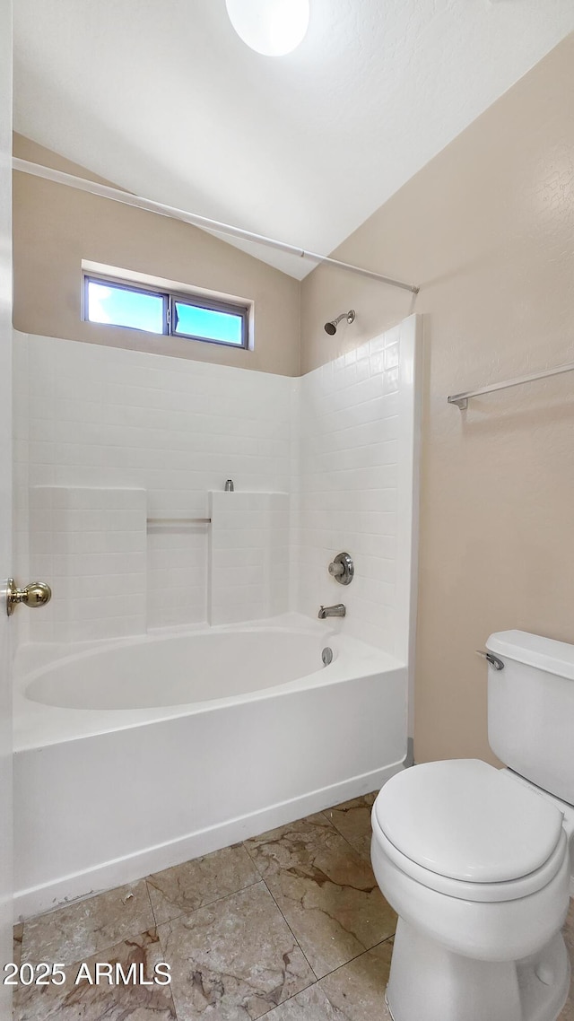 1909 N 106th Ave, Avondale, AZ 85392 - full bath with toilet and bathtub / shower combination