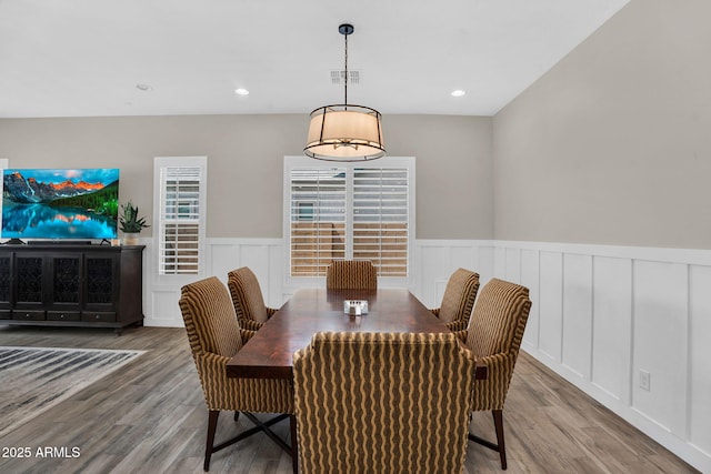 3915 N Shannon Cir, Mesa, AZ 85215 - dining room with wood finished floors, a wainscoted wall, a decorative wall, and recessed lighting