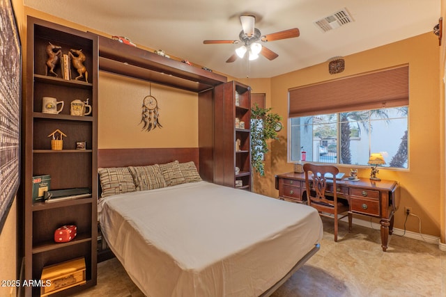 bedroom with ceiling fan