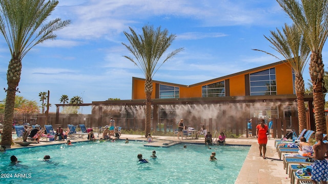 view of swimming pool