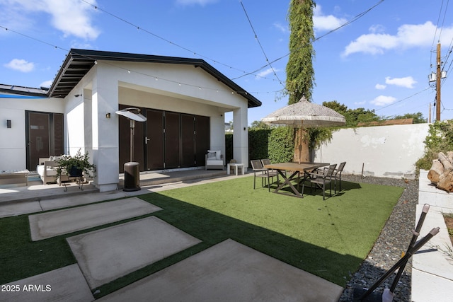 1807 E Campbell Ave, Phoenix, AZ 85016 - view of yard with a patio
