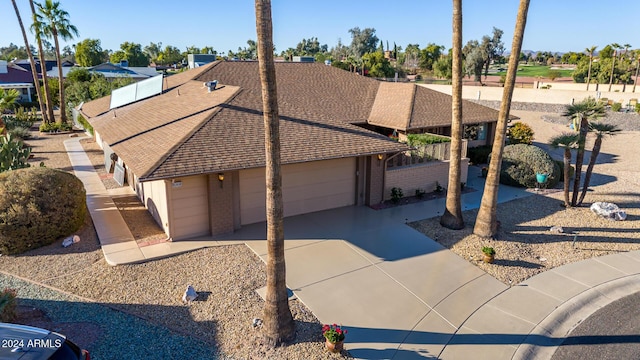 view of front of house with a garage