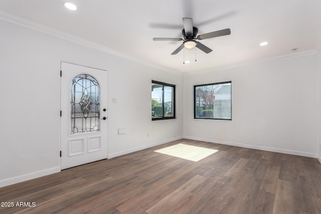 entryway featuring ceiling fan, recessed lighting, dark wood-type flooring, baseboards, and crown molding