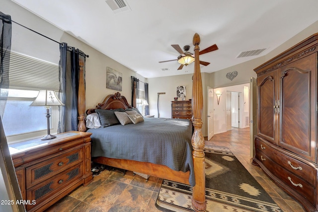 bedroom with ceiling fan