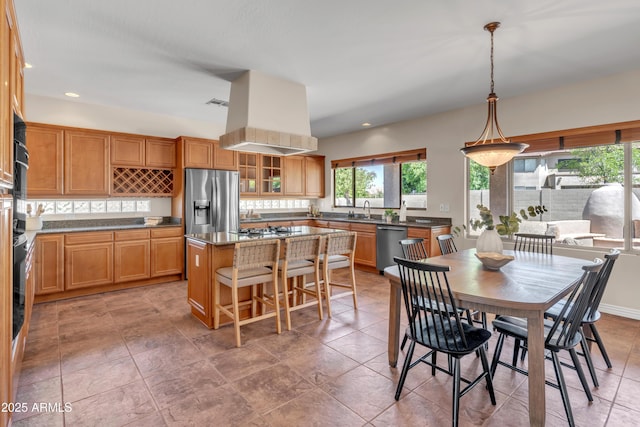 7524 E Leland Cir, Mesa, AZ 85207 - dining room with recessed lighting