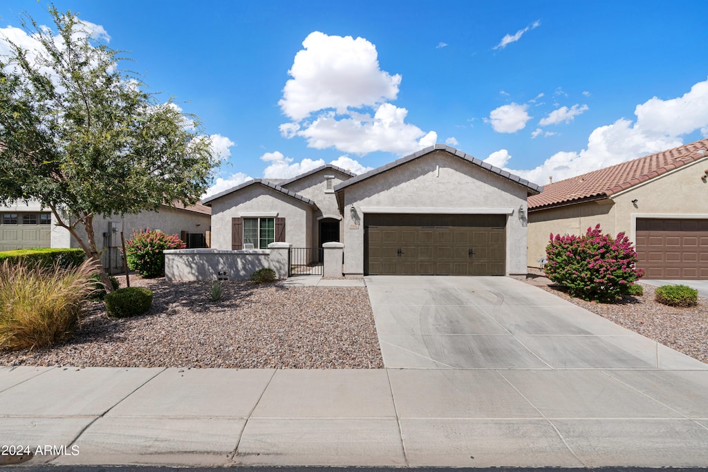 view of front of home featuring a garage