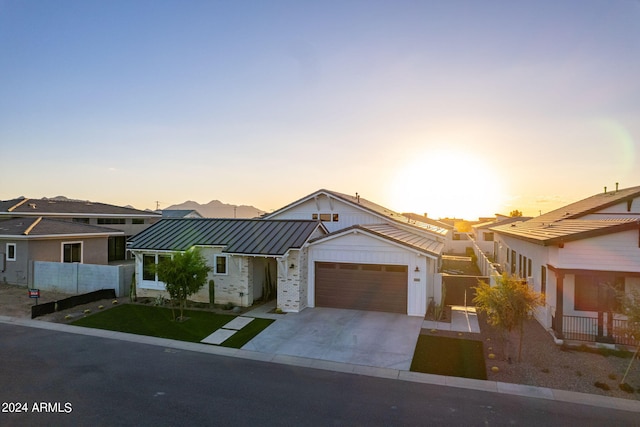 view of front of property featuring a garage