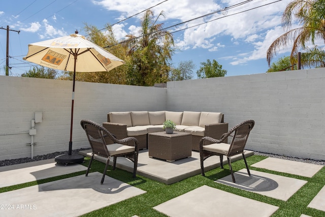 3814 N 36th St, Phoenix, AZ 85018 - fenced backyard featuring an outdoor living space and a patio