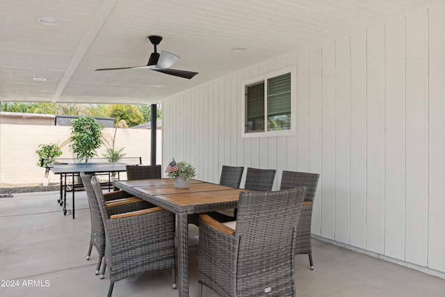 3814 N 36th St, Phoenix, AZ 85018 - view of patio with outdoor dining area and a ceiling fan
