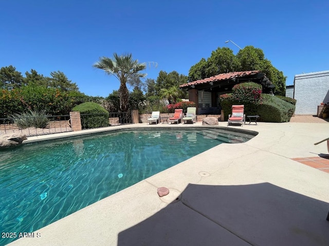 15240 N 51st St, Scottsdale, AZ 85254 - view of pool featuring a fenced in pool and a patio area