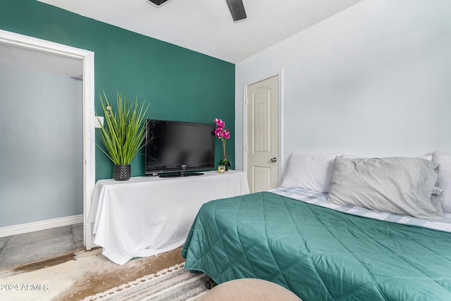 bedroom featuring ceiling fan