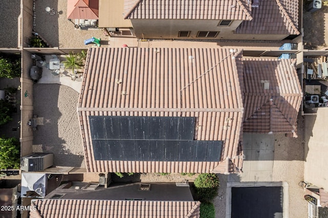 aerial view of property and surrounding area