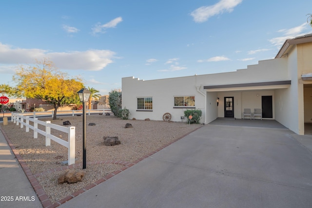 view of front of property