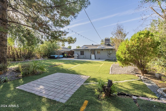 view of yard featuring a patio