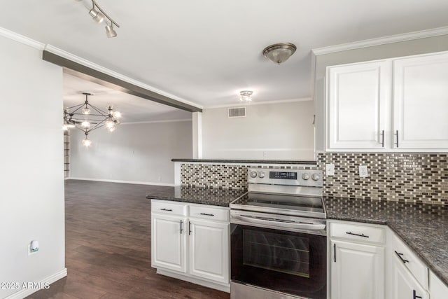 2938 N 18th Ave, Phoenix, AZ 85015 - kitchen featuring electric range, white cabinetry, a chandelier, ornamental molding, and tasteful backsplash