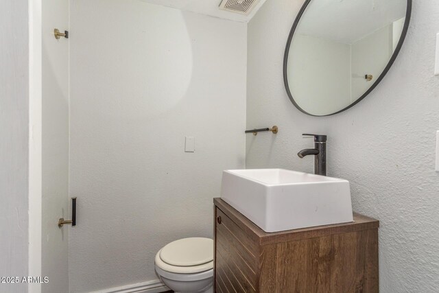2938 N 18th Ave, Phoenix, AZ 85015 - bathroom featuring vanity and toilet